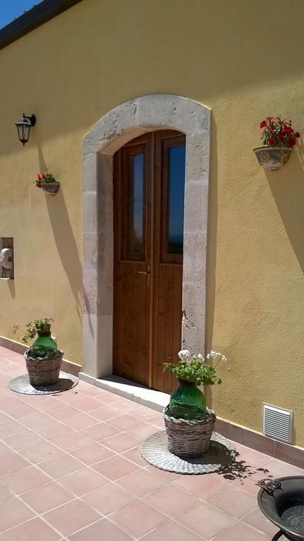 Agriturismo Monte Criscione Avola Ngoại thất bức ảnh